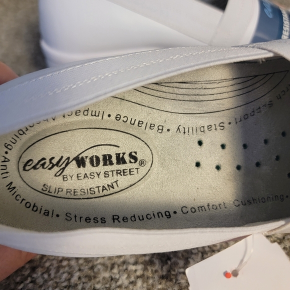 Easy Works Attend Women's Chef / Nurse Slip Resistant Leather Top Work Shoe  NEW - Picture 7 of 12